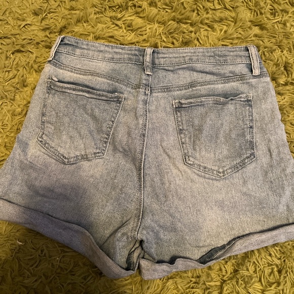 Jean shorts - Picture 2 of 3
